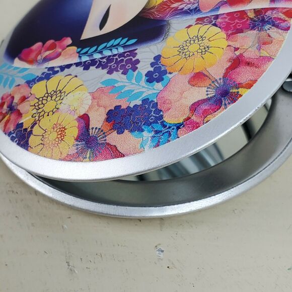 Vintage COMPACT Kimmidoll 2.75" Floral w/ Mirrors - Picture 4 of 4